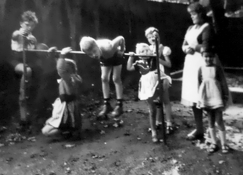 Kinder der Herz Jesu Schule Paderborn Kommunion Jahrgang 1961