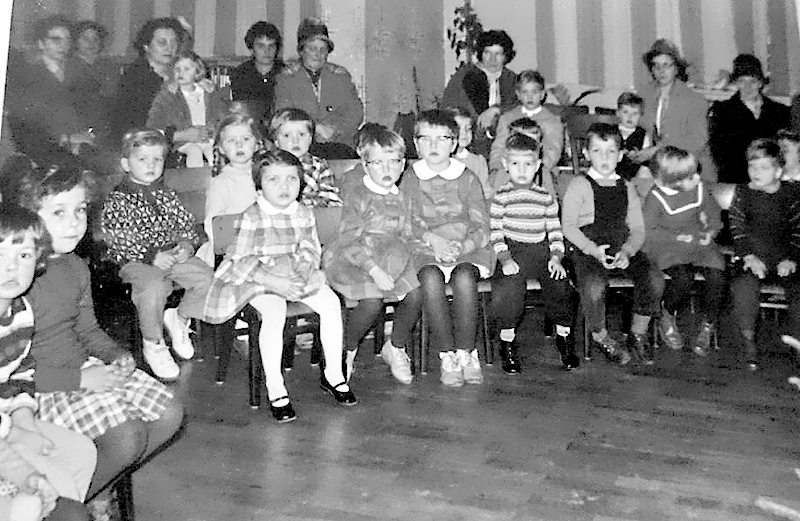 Kinder der Herz Jesu Schule Paderborn Kommunion Jahrgang 1961