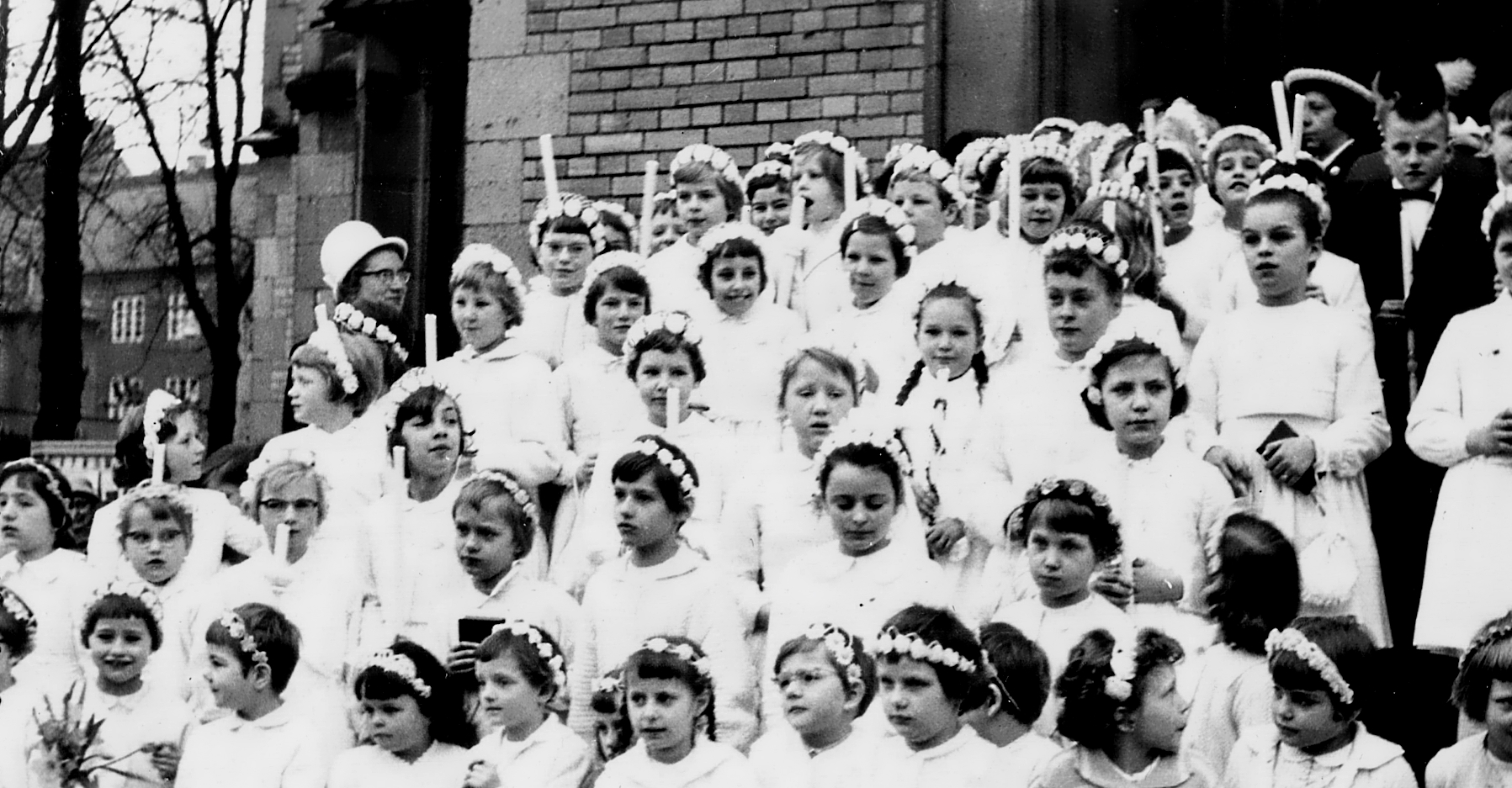 Zum weißen Rössel; Kommunion Jahrgang 1961