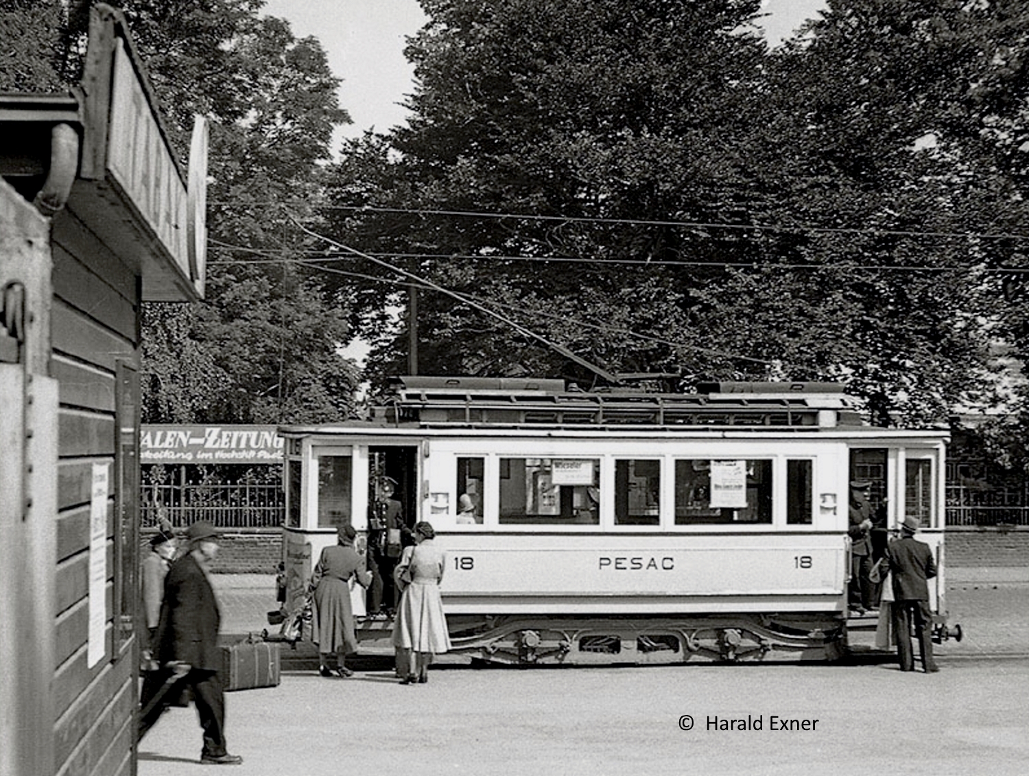 Kinder der Herz Jesu Schule Bahnhof