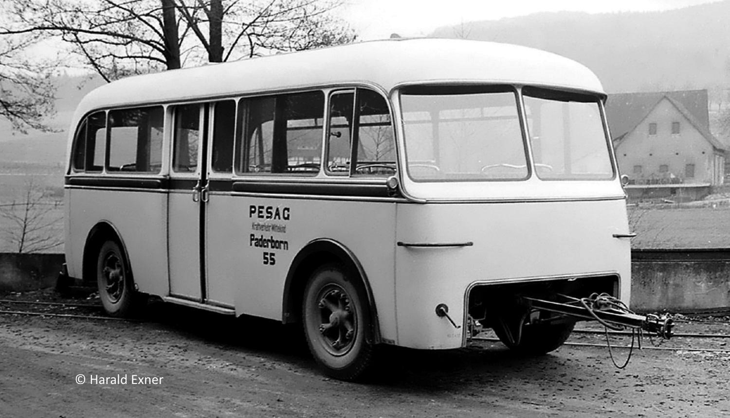 Kinder der Herz Jesu Schule Bahnhof