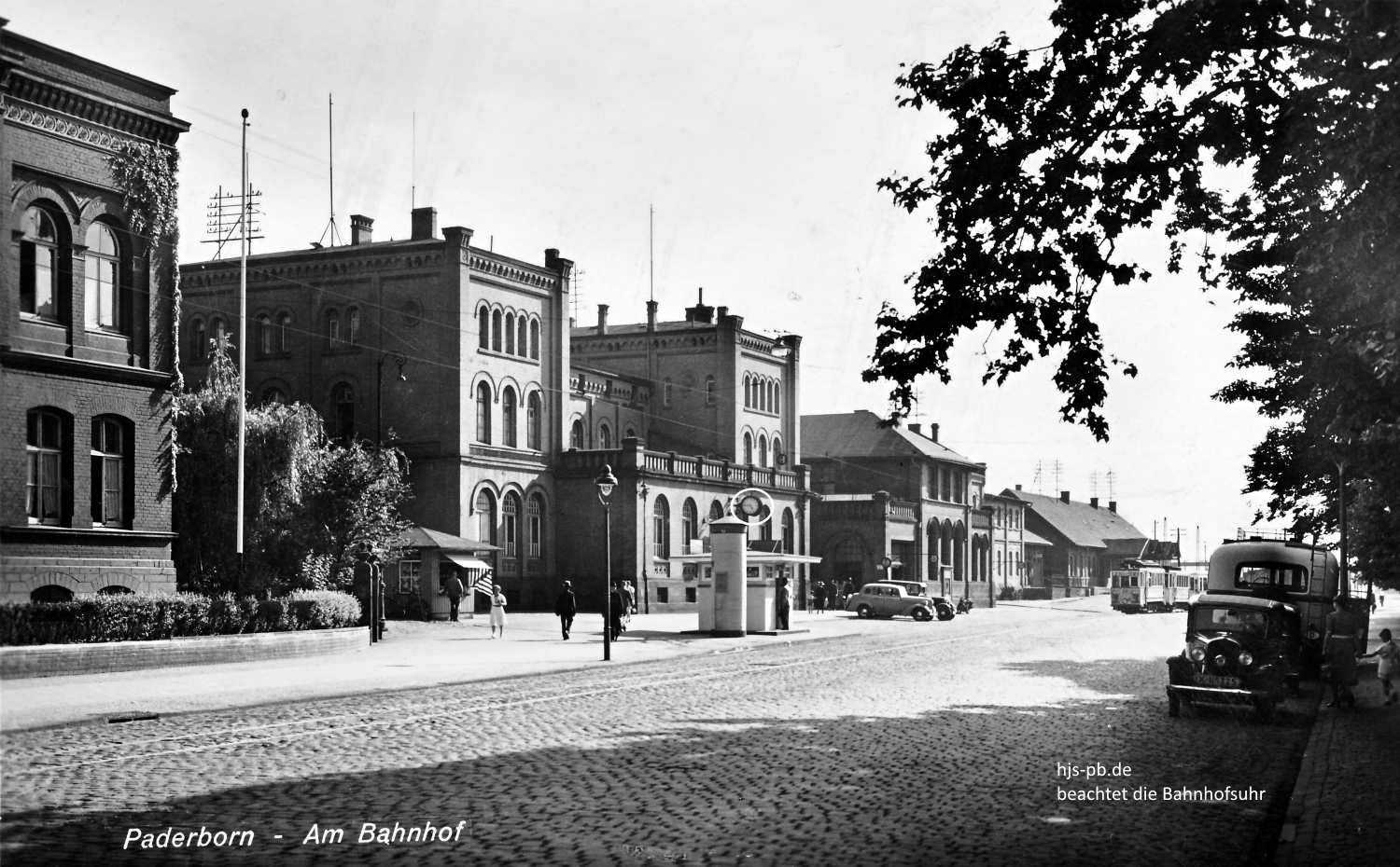 Kinder der Herz Jesu Schule Bahnhof