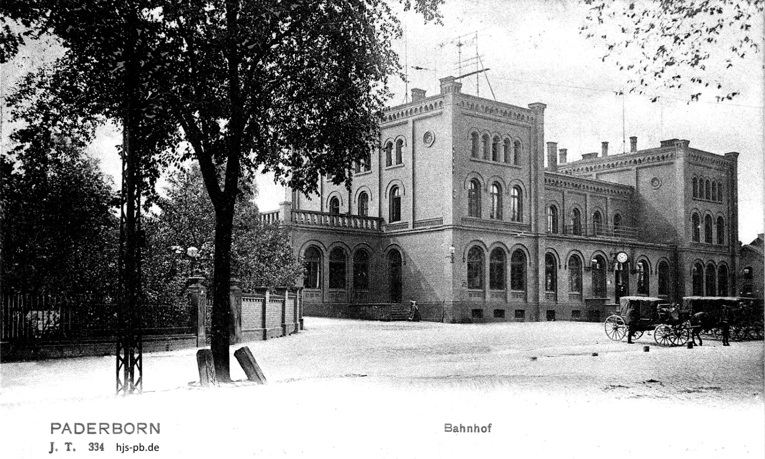 Kinder der Herz Jesu Schule Bahnhof