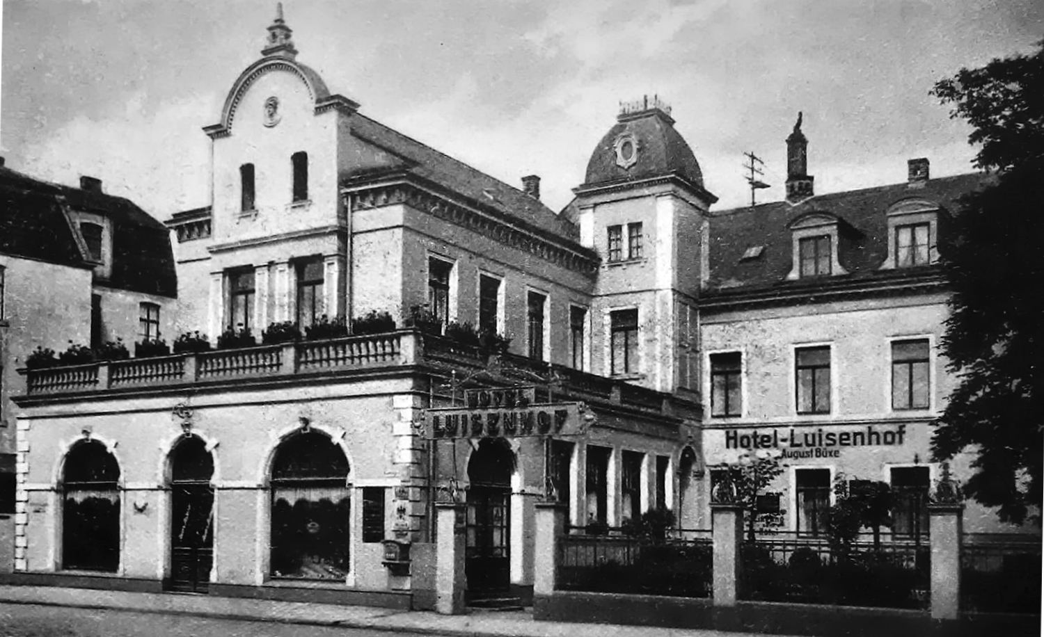Kinder der Herz Jesu Schule Bahnhof