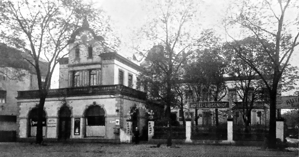 Kinder der Herz Jesu Schule Bahnhof
