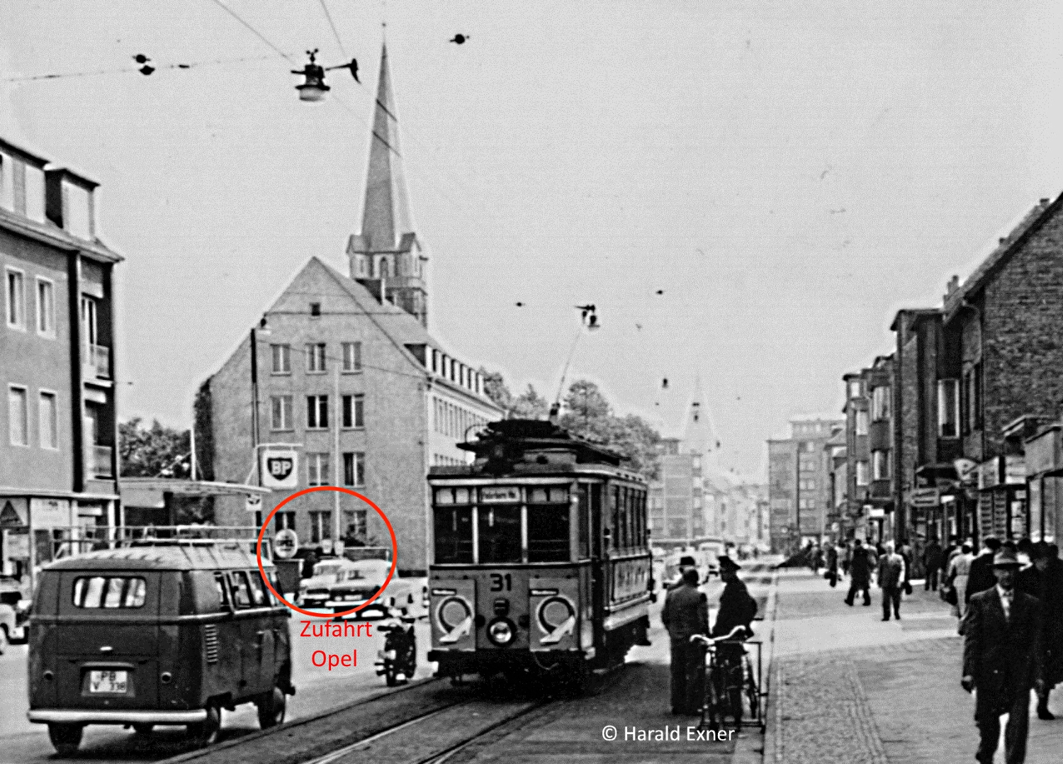 Kinder der Herz-Jesu-Schule; Schulespielen