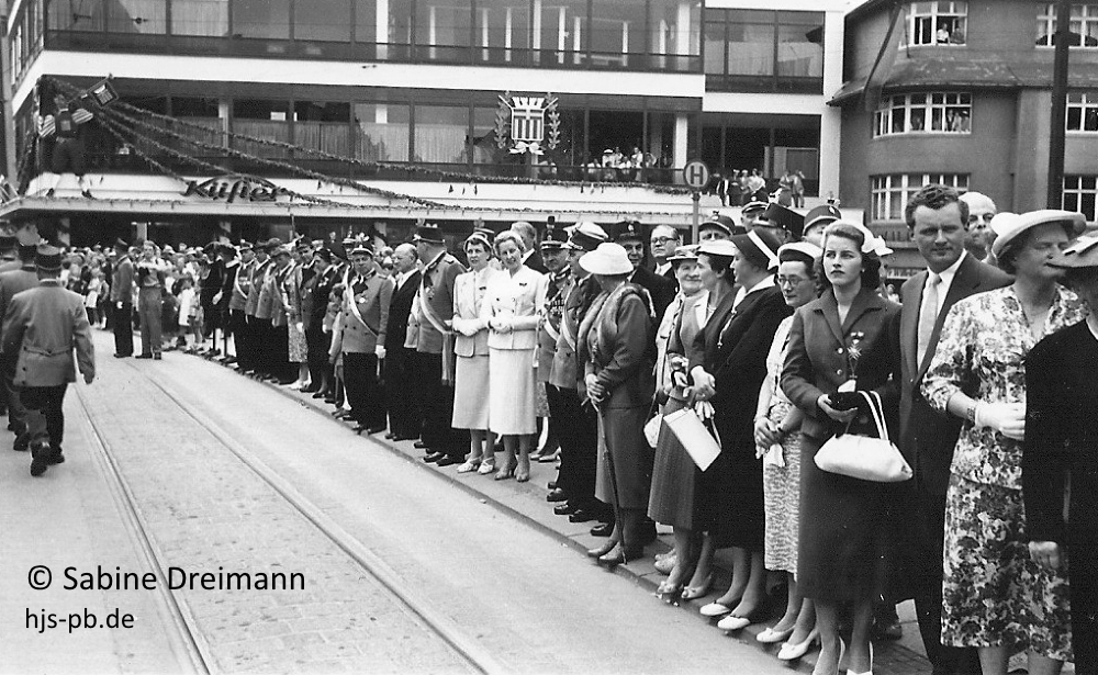 Kinder der Herz Jesu Schule Paderborn