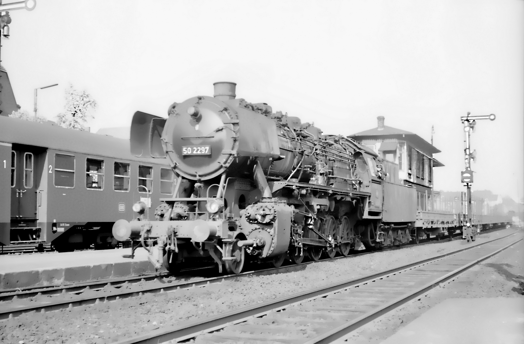 Kinder der Herz Jesu Schule Bahnhof