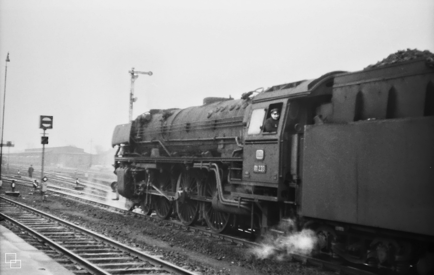 Kinder der Herz Jesu Schule Bahnhof