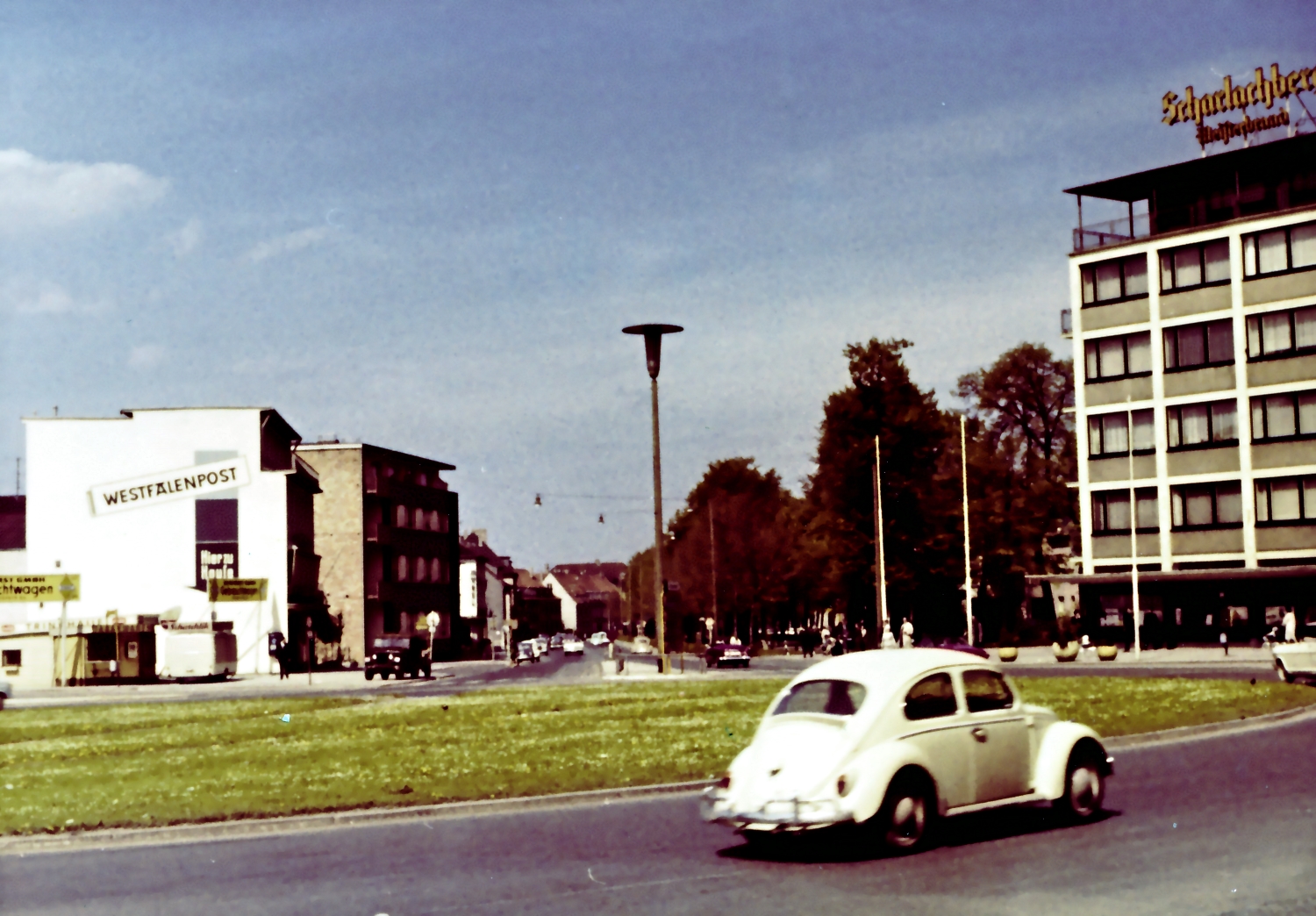 Zum weißen Rössel; Schulespielen