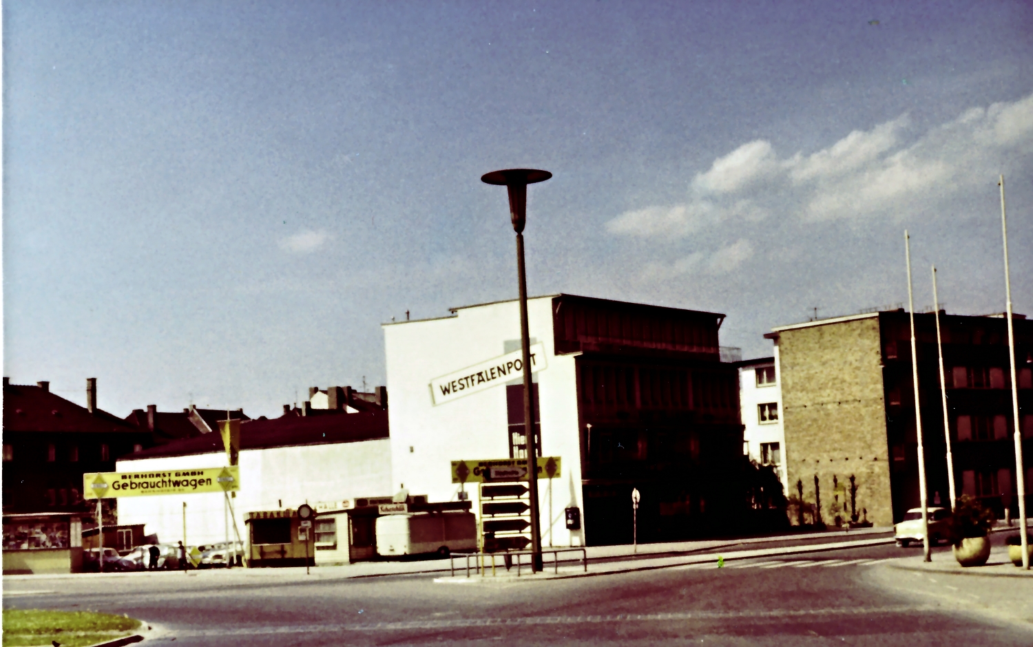 Zum weißen Rössel; Schulespielen