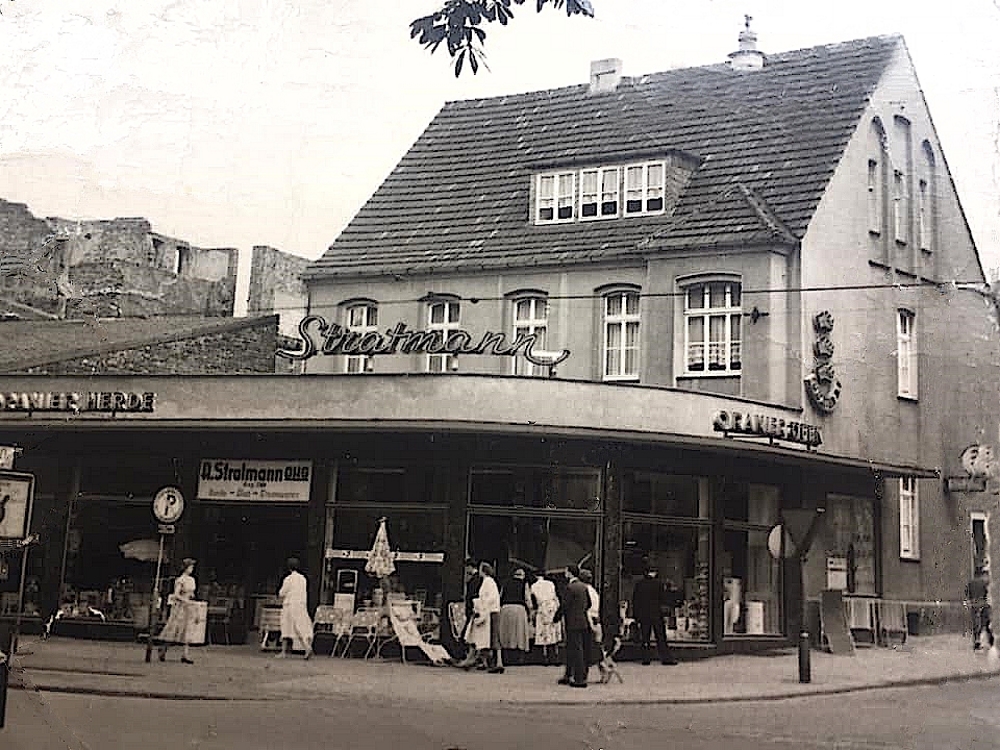Zum weißen Rössel; Schulespielen